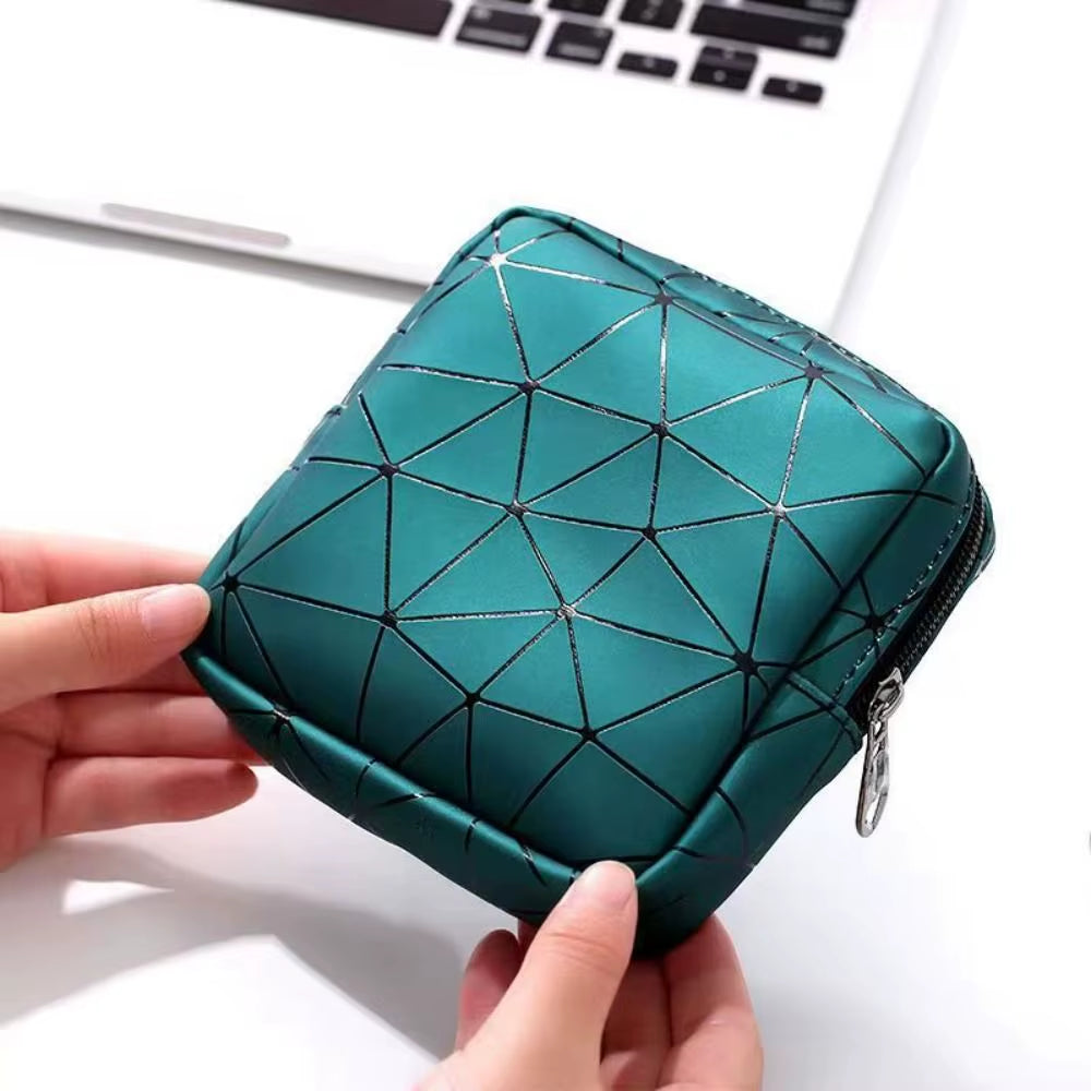 Multifunctional Rhombus Pattern Sanitary Pad Bags Reusable Napkin Storage Organizer Women Pad Pouch Bags Portable Makeup Bags