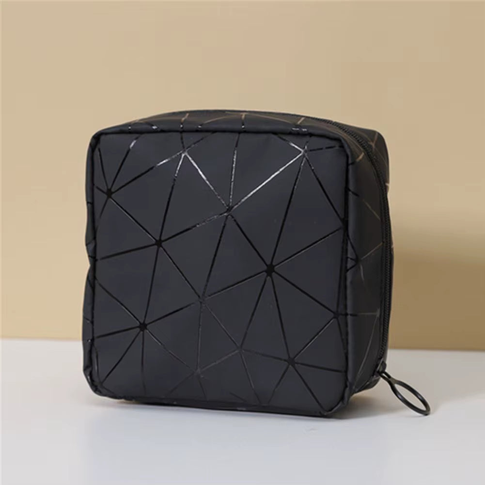 Multifunctional Rhombus Pattern Sanitary Pad Bags Reusable Napkin Storage Organizer Women Pad Pouch Bags Portable Makeup Bags